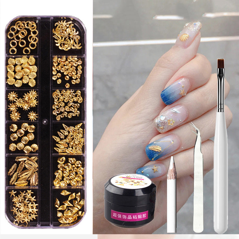 Strass en metalen nagel versieringen voor doe -het -zelf -manicures