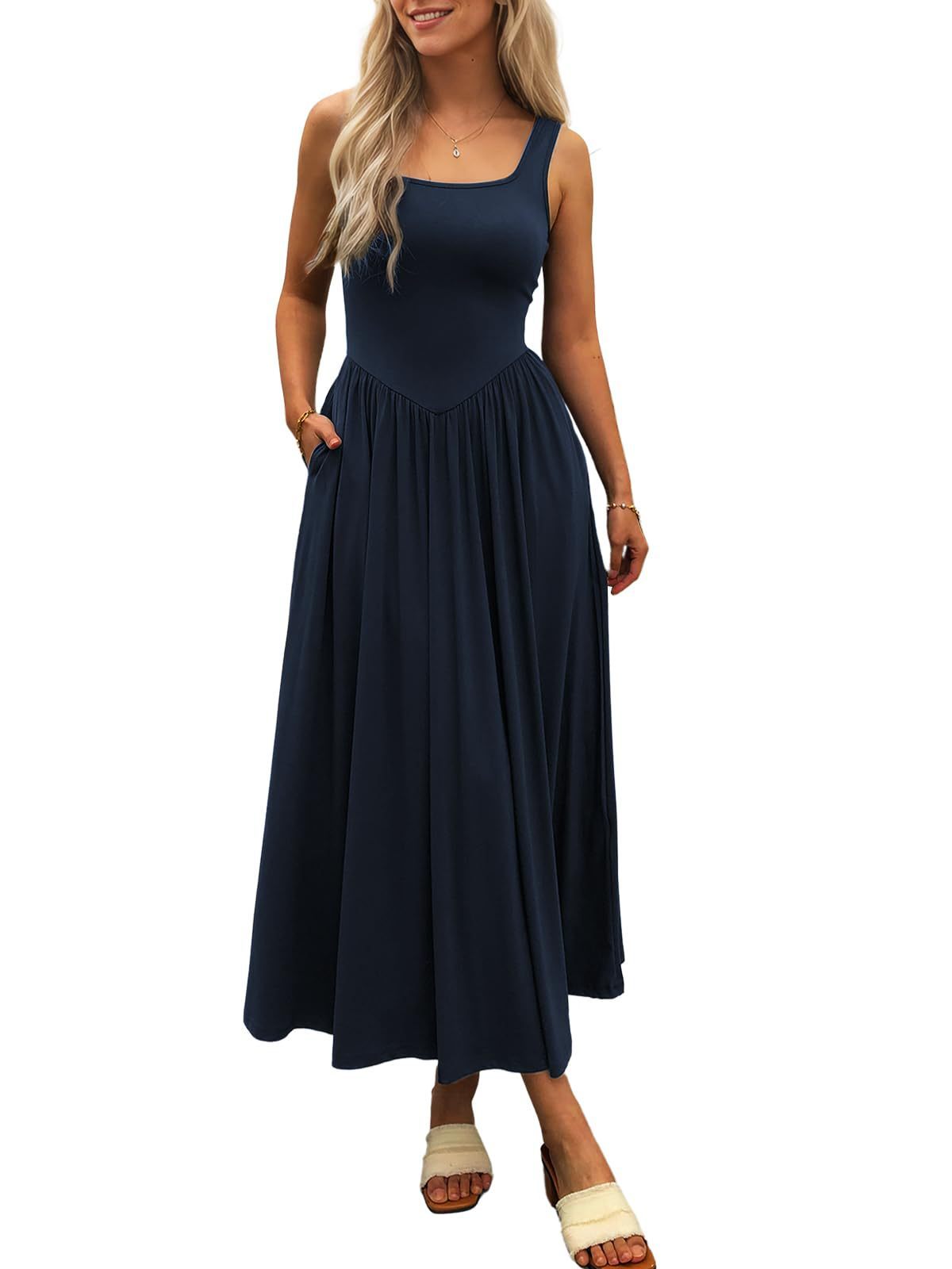 Robe plissée à col carré avec silhouette à écharpe moderne