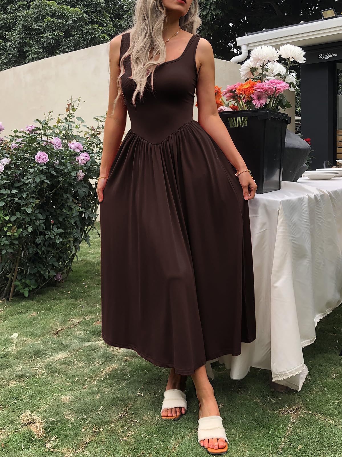 Robe plissée à col carré avec silhouette à écharpe moderne