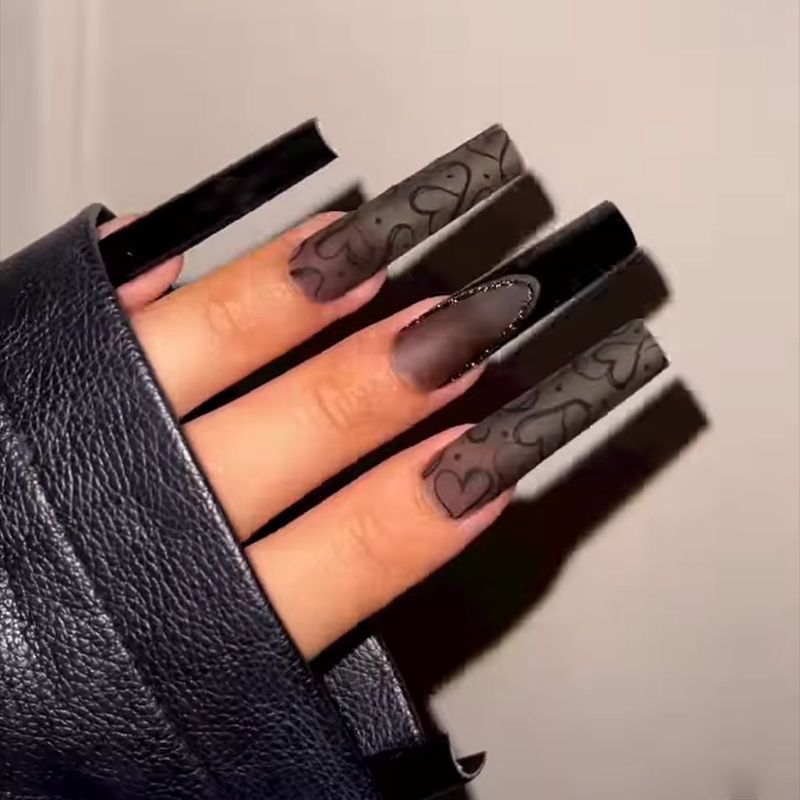 Women's Transparent Black Lace Nail Set for DIY Manicures