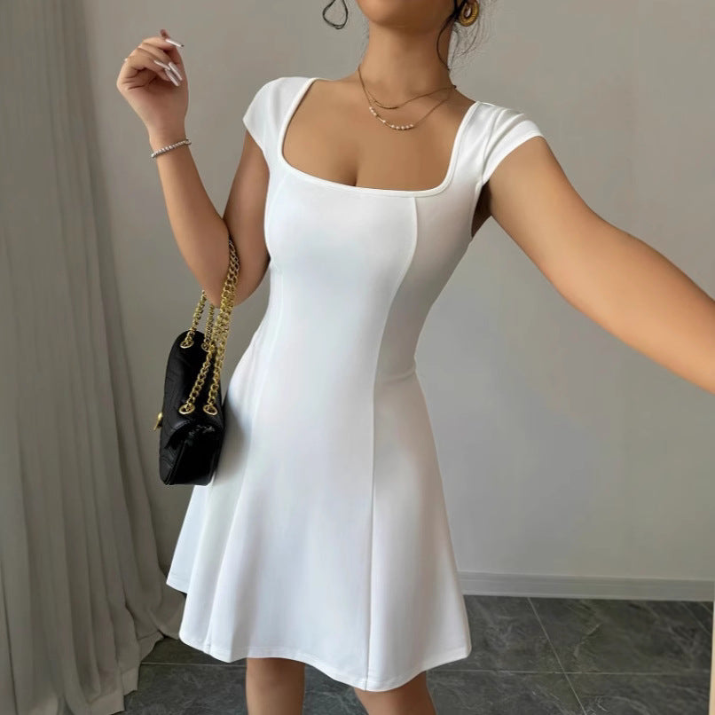فستان أنيق من سترة A-Line مع صورة ظلية رفيعة وخطوط أنيقة