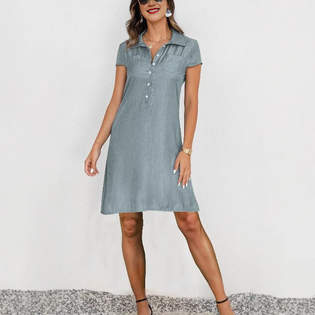 Swing-Denim-Kleid von Plus-Größe mit geteilten Taschen und lässige Atmosphäre