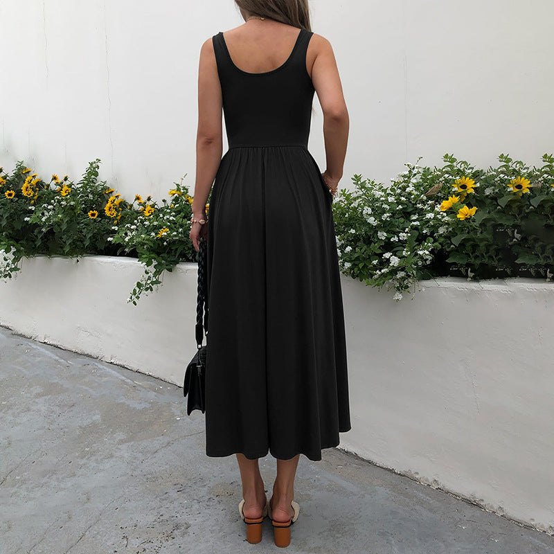 Robe plissée à col carré avec silhouette à écharpe moderne
