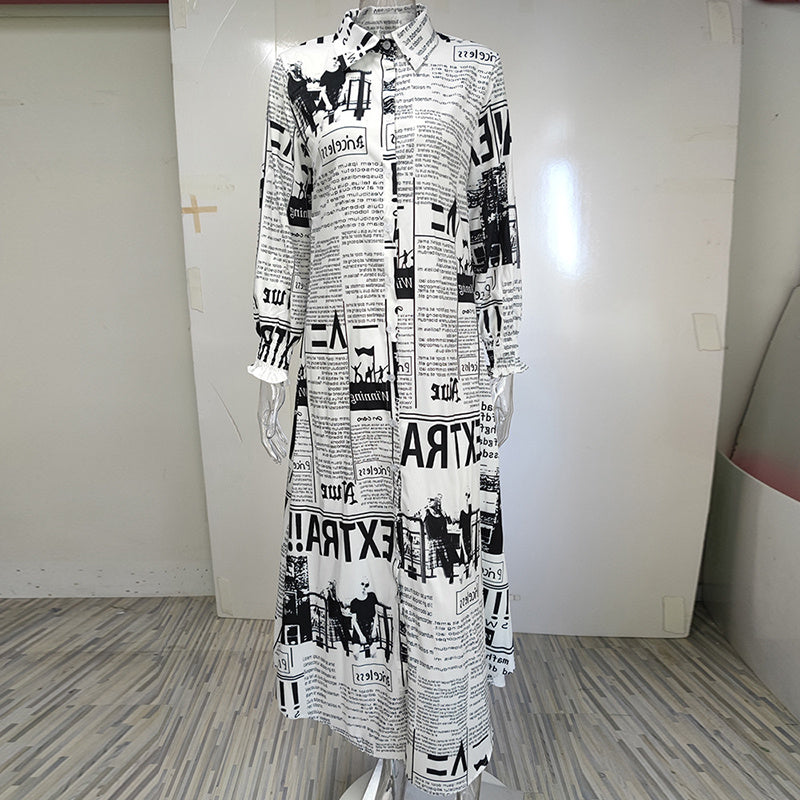 Robe de chemise imprimée de journaux avec attrait de bouton détendu