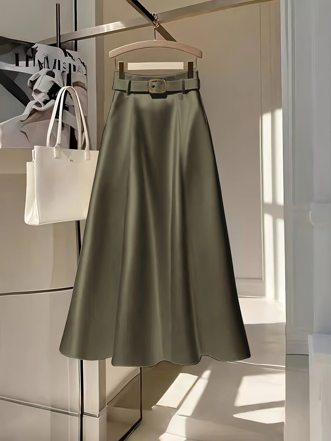 Elegante Solid Color Satin A-Line Rok voor sierlijke outfits