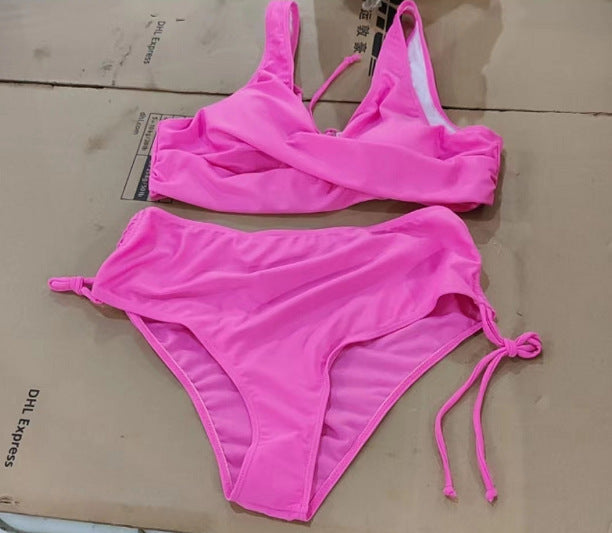 Baju renang bikini bertali fashion untuk gaya pantai modern
