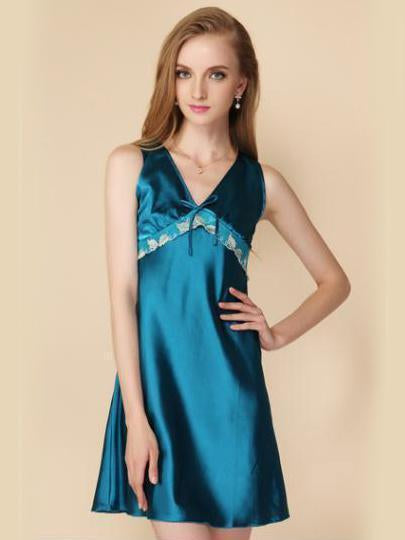 Rosiges Slip-Kleid mit Blumenmuster