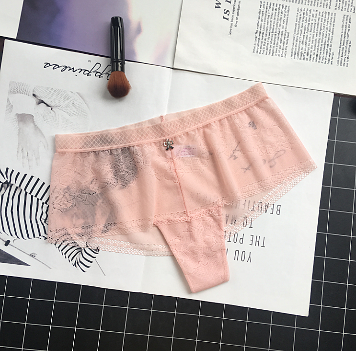 Calcinha semi -pura Ultra Soft com detalhamento de jóias