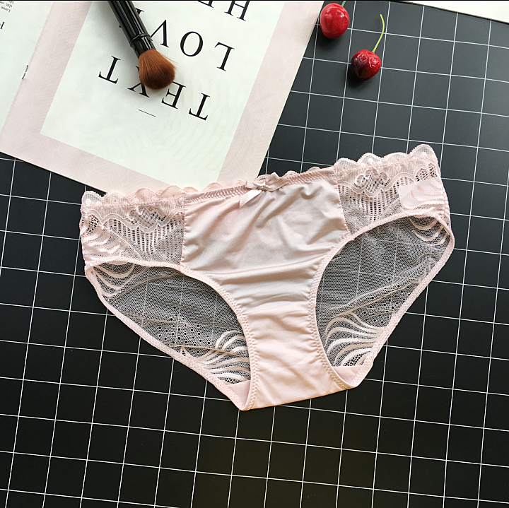 レイシーメッシュバックパンティーはフリルウエストバンドでパンティーをメッシュします