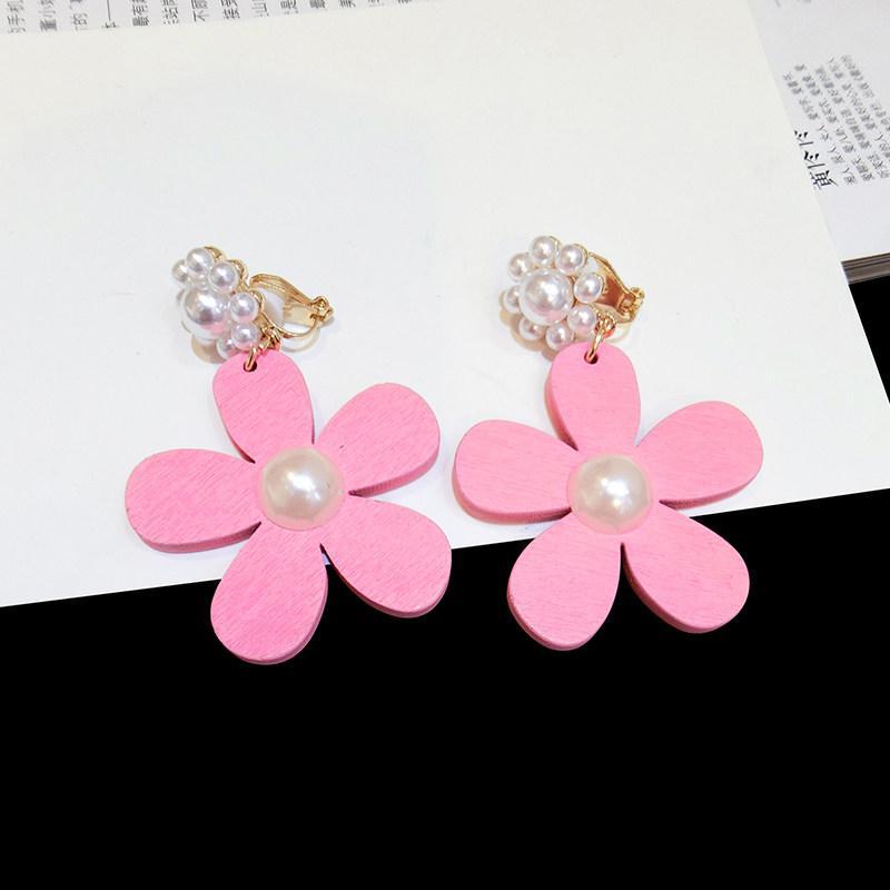 Pink Pearl Daisy Flower Earrings