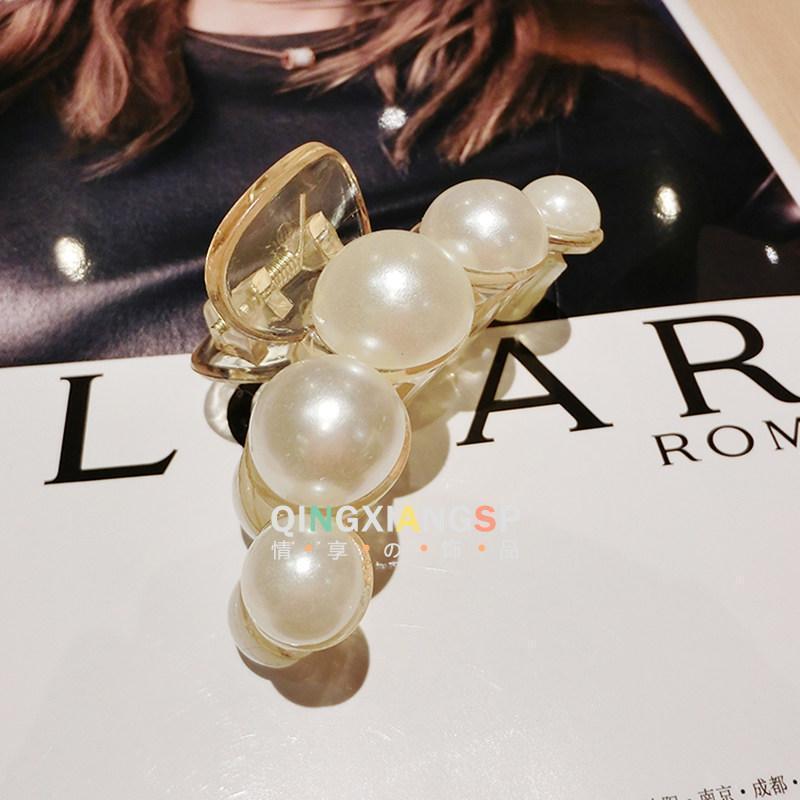 Pretty White Pearl Hair Clip - Theone Apparel